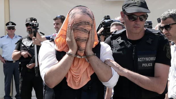 Akyazılı binbaşının da aralarında bulunduğu 8 asker...
