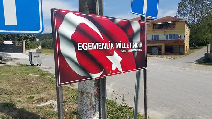 Ferizli ilçesindeki FETÖ tabelası değiştirildi