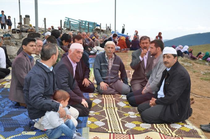 Şehrin en yüksek yerinde şehitlere dua edildi