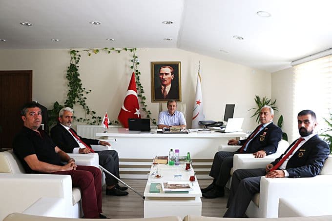 "Şehit yakınları ve gazilerimiz baş tacımızdır"