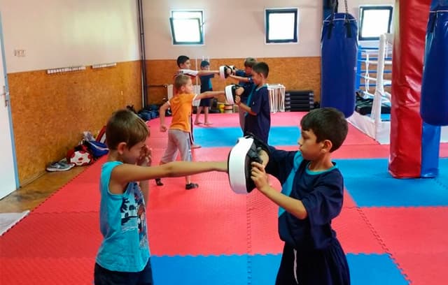 10 Bin çocuk her gün spor yapıyor