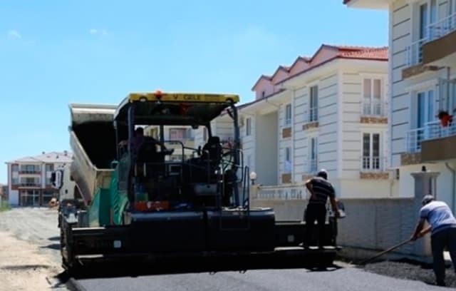 Serdivan Belediyesi cadde ve sokakları yeniliyor