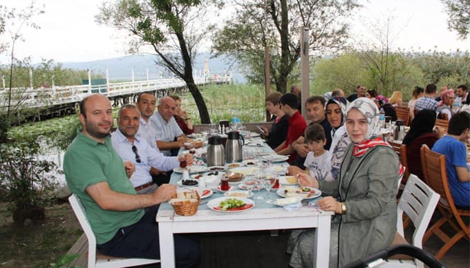 Ülkücüler kahvaltıda buluştu