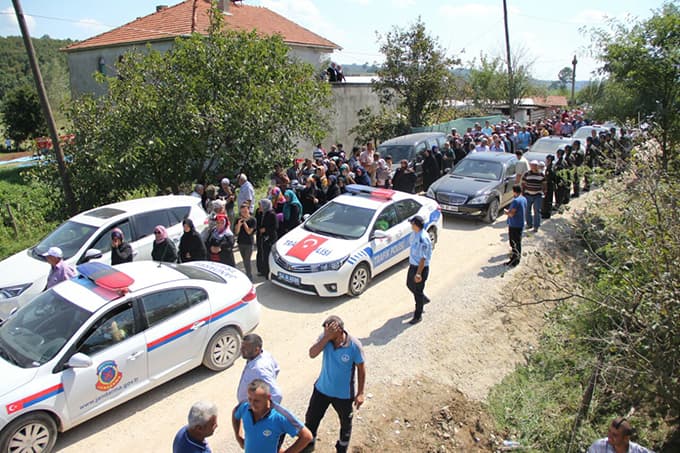 Şehit Mansur Cansız ebediyete uğurlandı