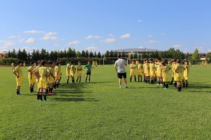 Serdivan Yaz Spor Okulları 1100 öğrenciyi mezun etti