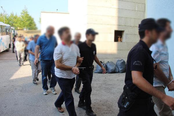 19 öğretmen adliyeye sevk edildi