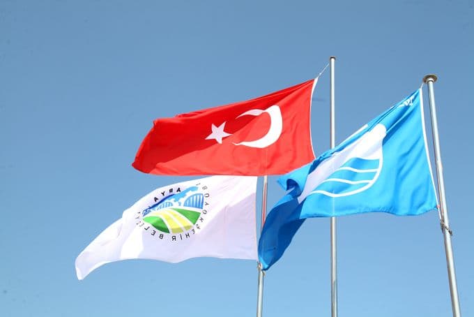Karasu sahili Mavi Bayrak ile buluştu
