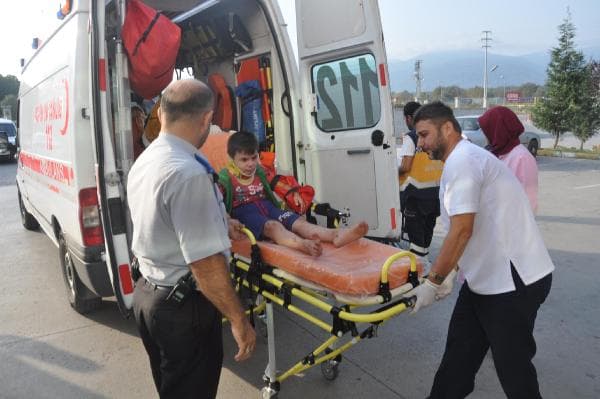 Bayram tatiline giderken kaza yaptılar: 6 kişi...