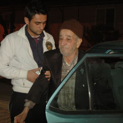 Tavuklu Pilavdan 5'i Çocuk 20 Kişi Zehirlendi
