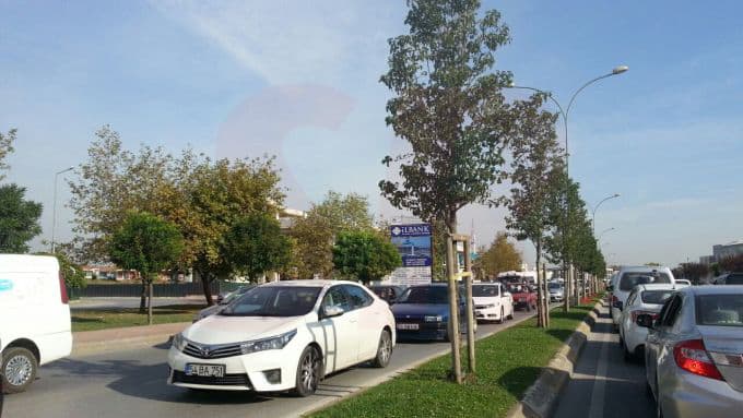 Okulların ilk gününde trafik "stop" dedi