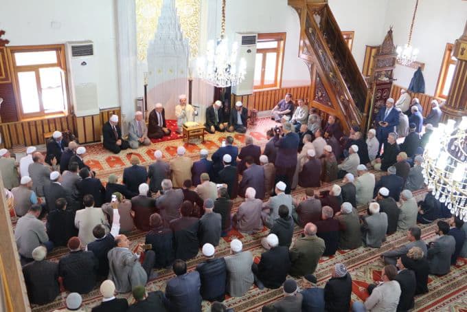 Mehmet Görmez, Hendek'te cenaze namazı kıldırdı
