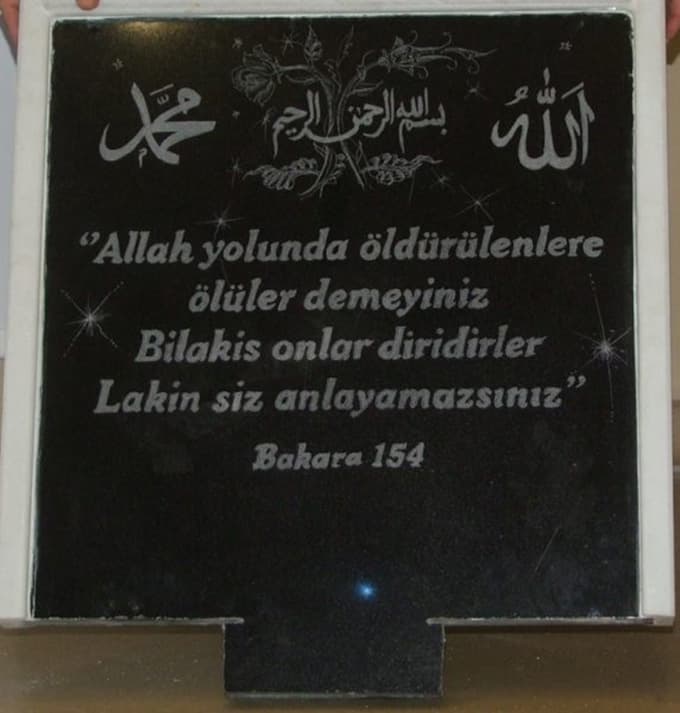 Şehidimizin mezar taşı Geyve'den