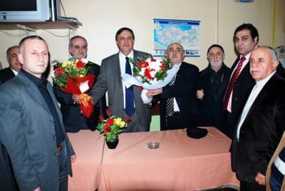 MHPli Adaylar, Hızırtepe'de Başbakan Gibi Karşılandı