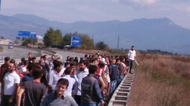Deplasman yolunda kavga çıktı, yaralılar var!
