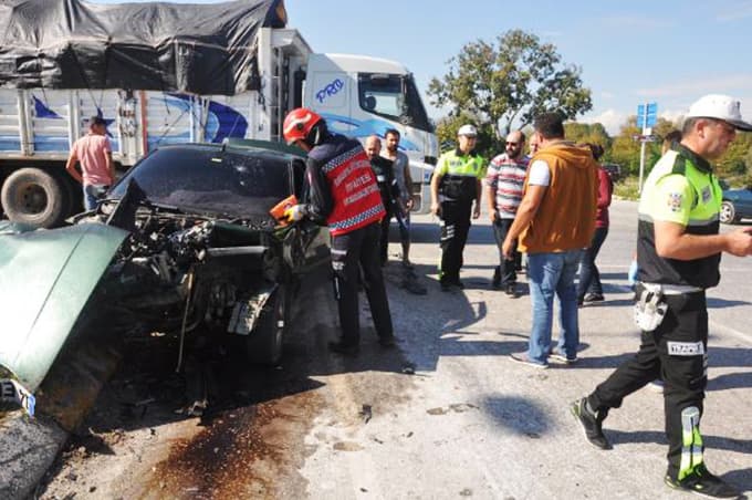 O kavşakta bir kaza daha