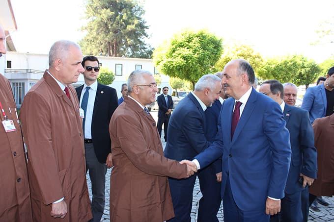 Müezzinoğlu, milli treni inceledi