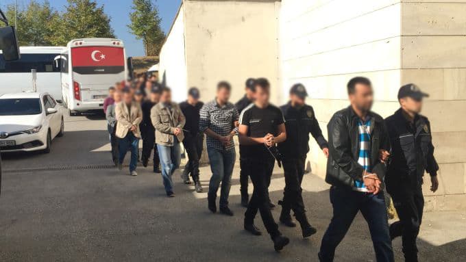 FETÖ'den 28 kişi tutuklandı