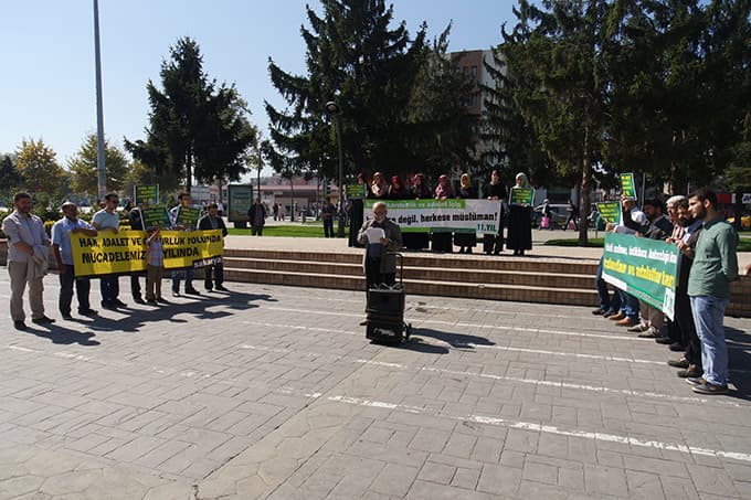 Laik-antilaik cepheleşmesine tepki