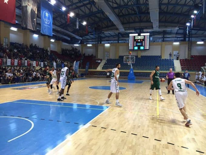 Büyükşehir Basket, galibiyetle başladı
