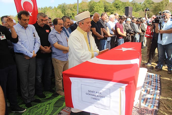 Kaynarca şehidini uğurladı
