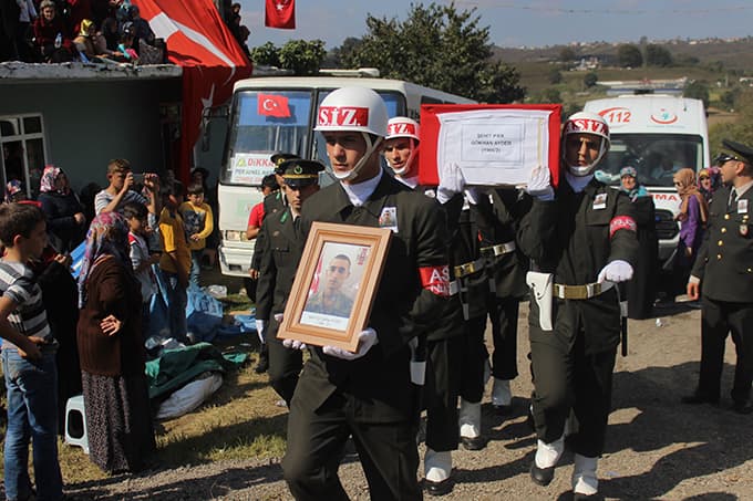Kaynarca şehidini uğurladı