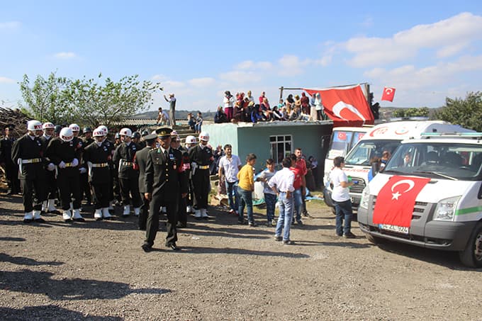 Kaynarca şehidini uğurladı