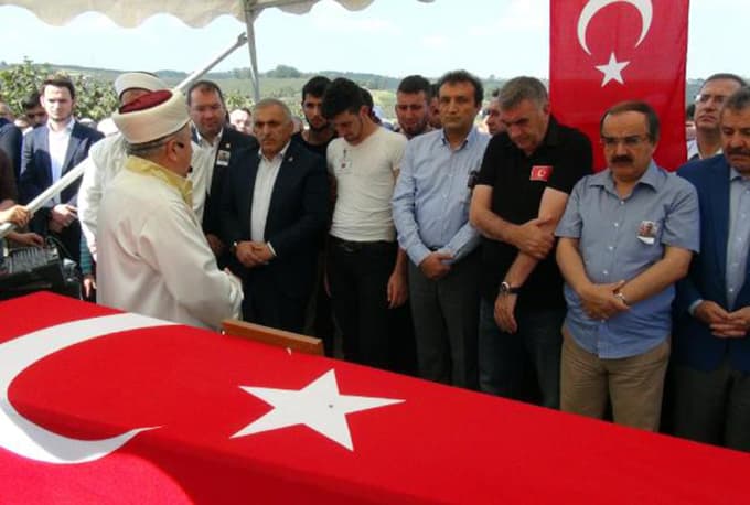 Kaynarca şehidini uğurladı