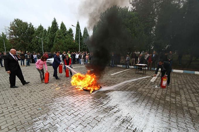 SAÜ'de yangın tatbikatı