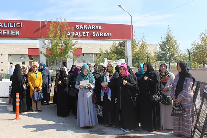 Arifiyeli kadınlardan HEM müdürüne tepki