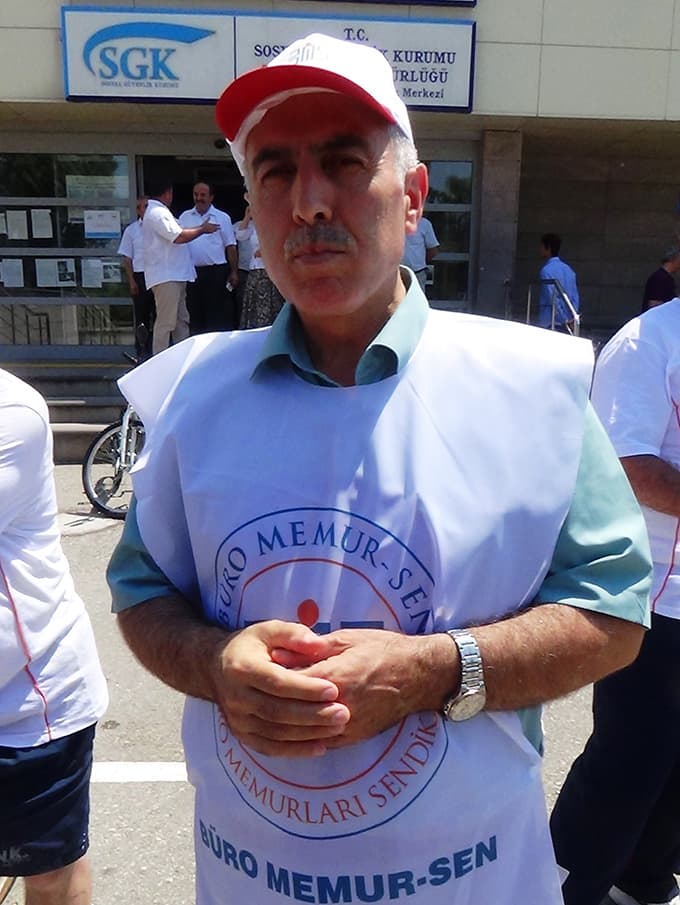 Cemal Akyol yeniden aday