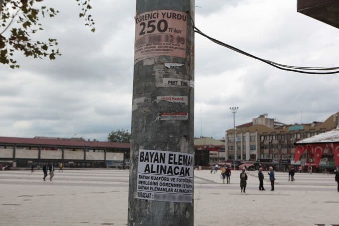 "İzinsiz afiş" uyarısı
