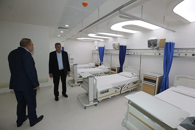 Toçoğlu, Adatıp Hastanesi'ni ziyaret etti