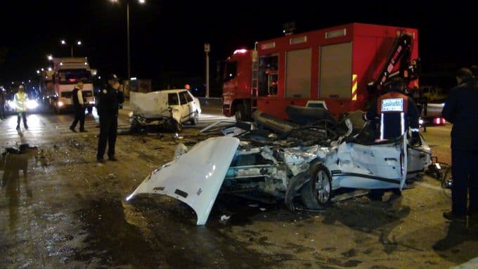 Alkollü sürücü dehşet saçtı!: 3 ölü, 1 yaralı