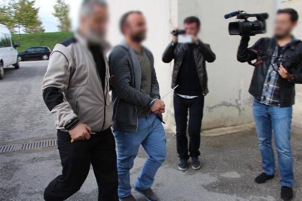 Sahte FBI kimliğini kendisi hazırlamış