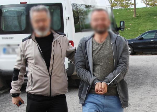 Sahte FBI kimliğini kendisi hazırlamış