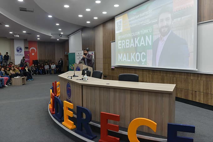 Ünlü girişimci, başarı hikayesini SAÜ'de anlattı
