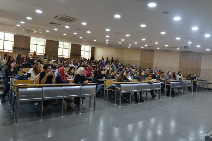 SAÜ'de çağın önemli sorunlarından biri konuşuldu