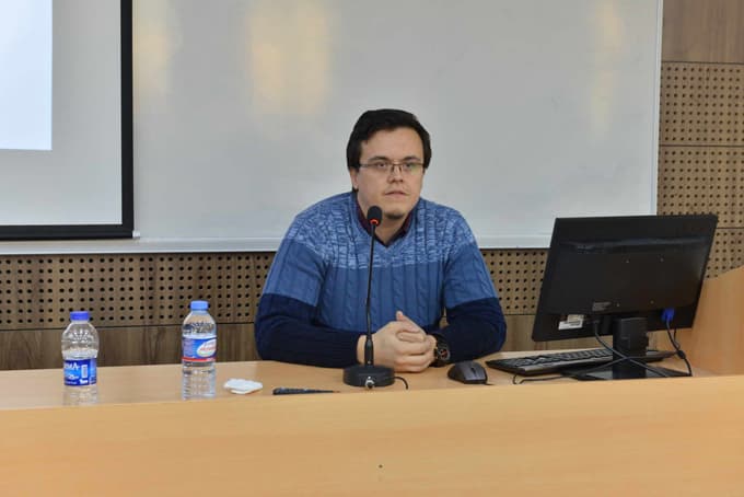 SAÜ'de çağın önemli sorunlarından biri konuşuldu