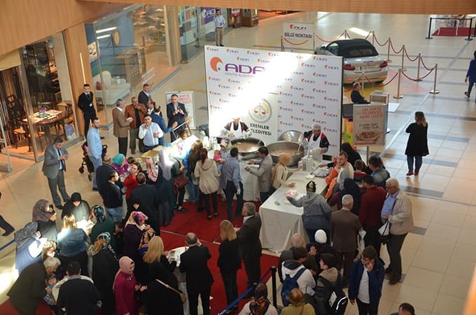ADA AVM'de aşure ziyafeti