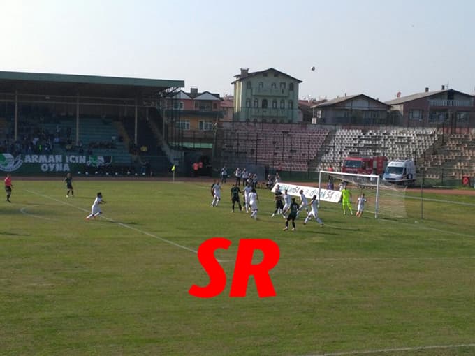Sakaryaspor, Darıca Gençlerbirliği ile karşılaştı