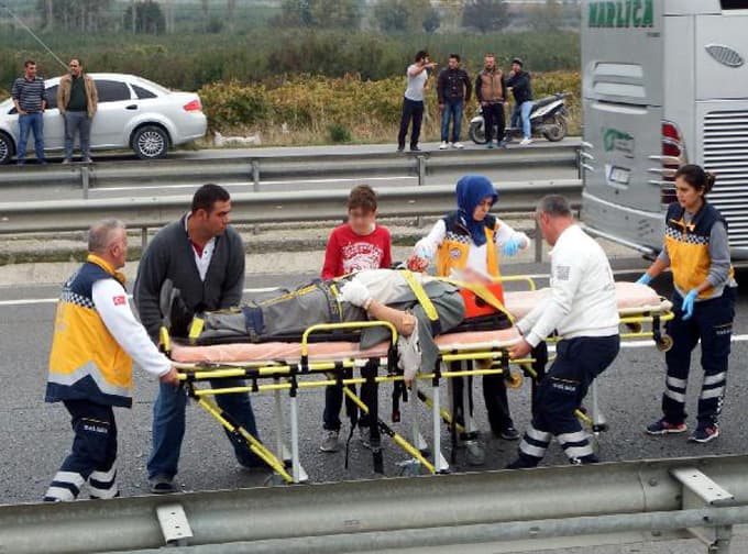 Rahatsızlandığı için aracını kenara çekmişti ama
