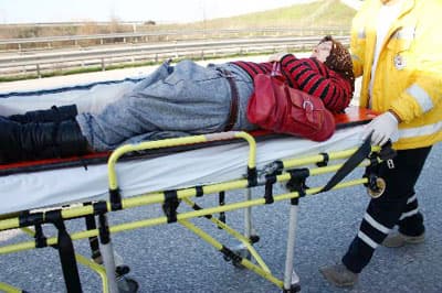 Taklalar Atarak 100 Metre Sürüklendiler