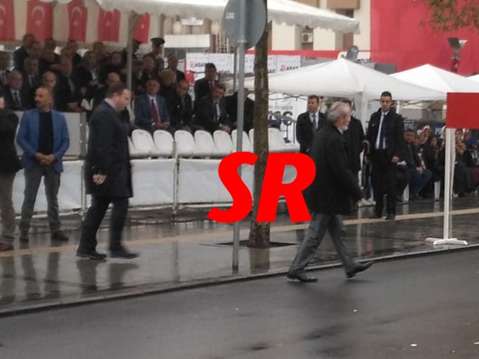 MHP, tören alanını terk etti!