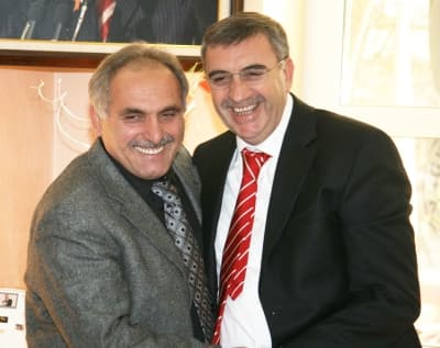 Zeki Toçoğlu ve Ali İnci, Düşman Çatlattı