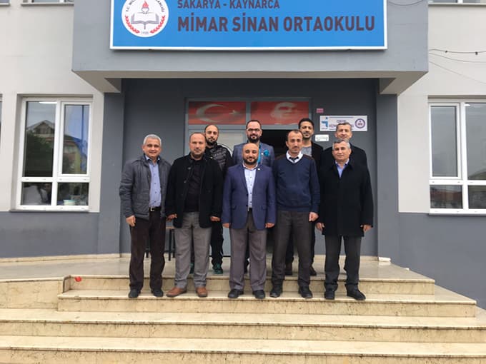 Eğitim-Bir-Sen o ilçenin okullarını ziyaret etti