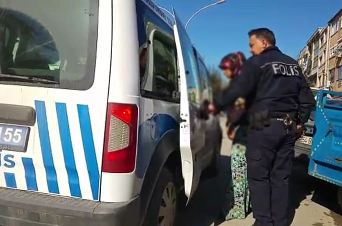 Polis tırnakçıları suçüstü yakaladı