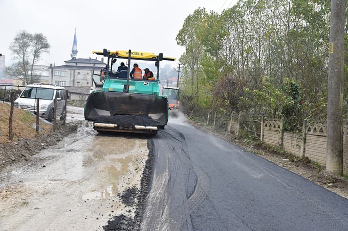 Karasu'daki bu mahalleler asfaltla buluşuyor