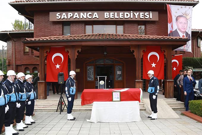 Sapanca eski başkanını ebediyete uğurladı