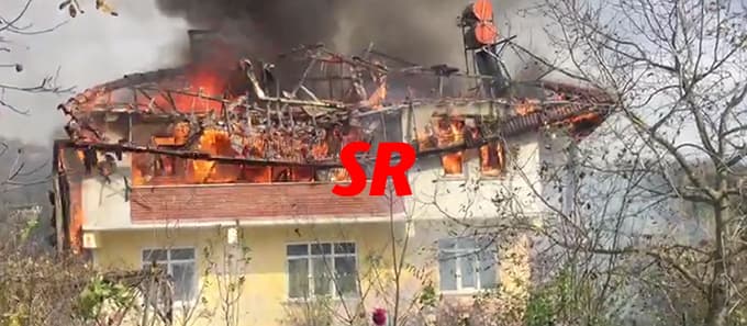 Evleri yanarken anne ile kızı içeride uyuyordu