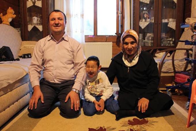 Öğretmen, engelli öğrencisini aç bıraktı!